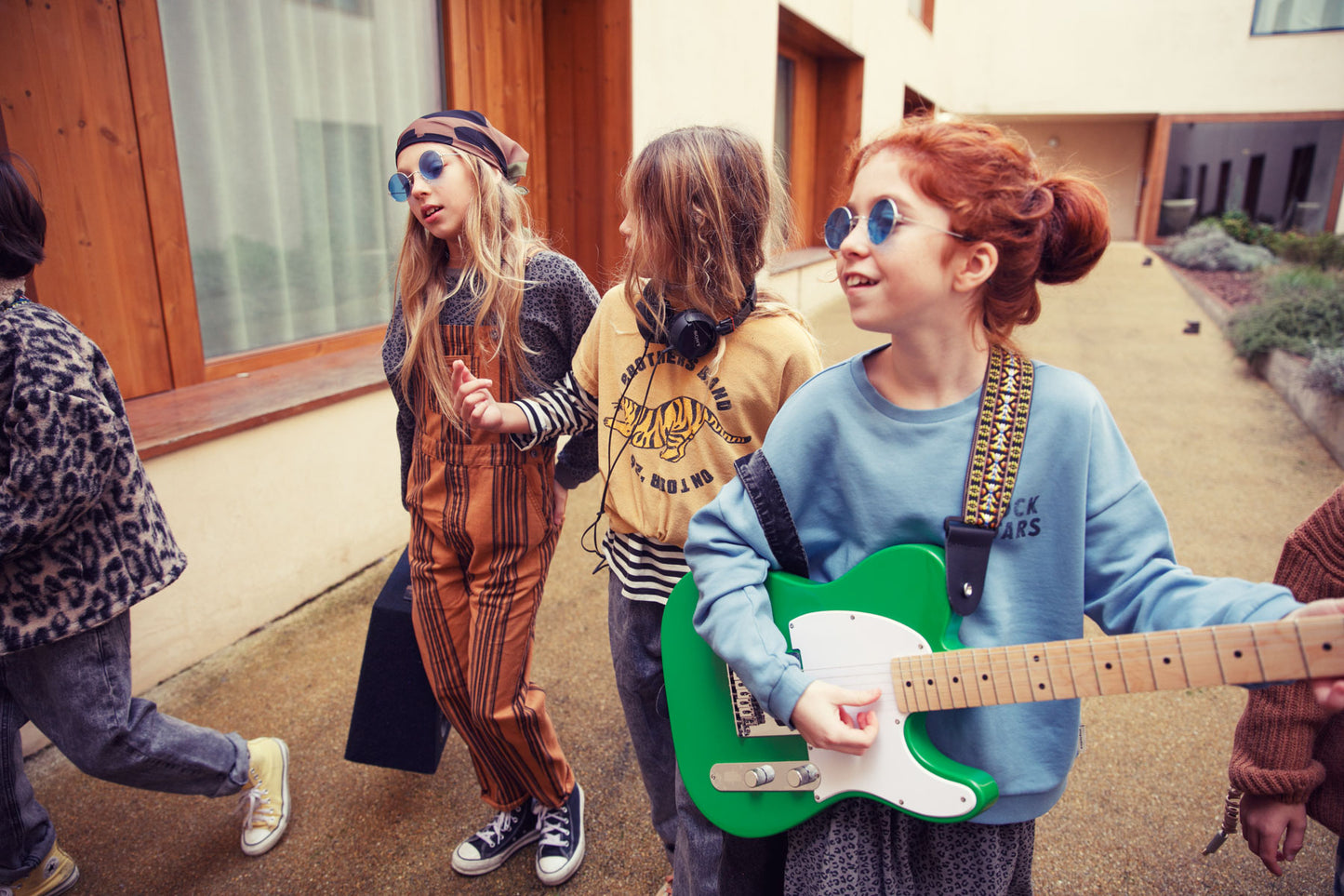 Piupiuchick AW25 - Sweatshirt | Blue w/ "rock stars" print