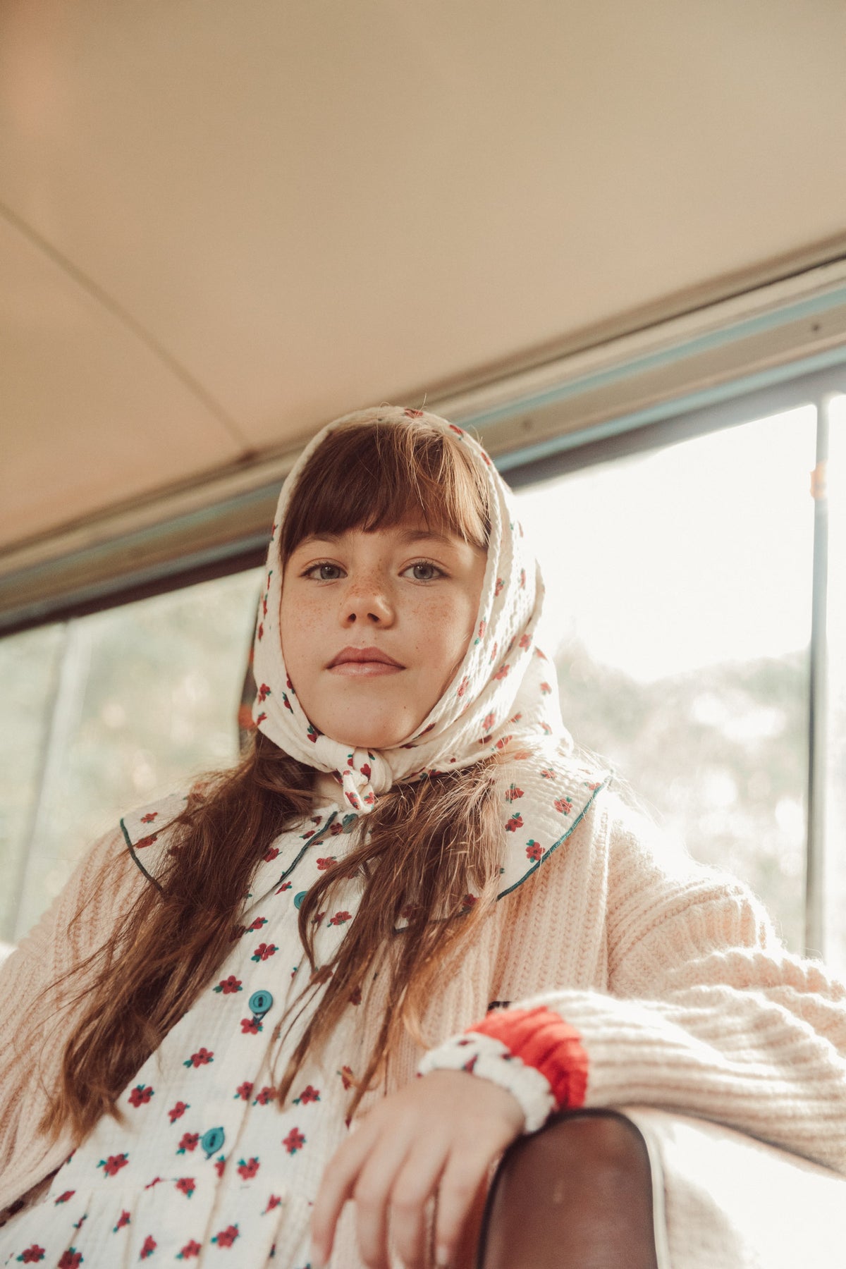 Piupiuchick AW26 - Bandana - 100% Bio-Baumwolle - Weiß mit Roten Blumen