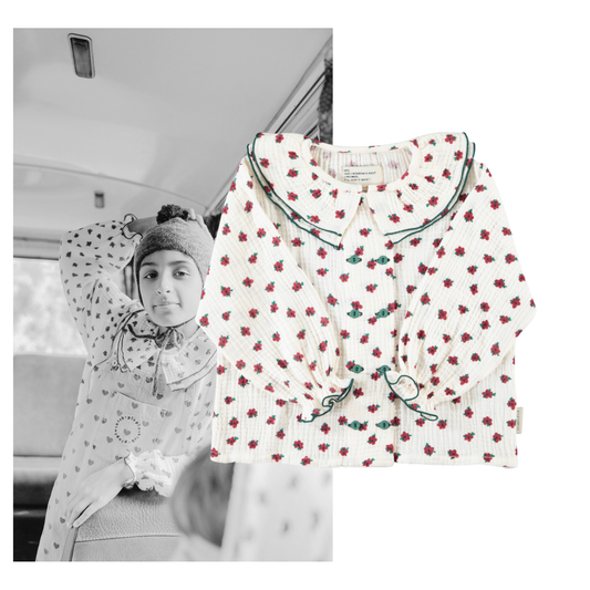 Piupiuchick AW26 - Weiße Bluse - 100% Bio-Baumwolle - Roten Blumen mit Kragen