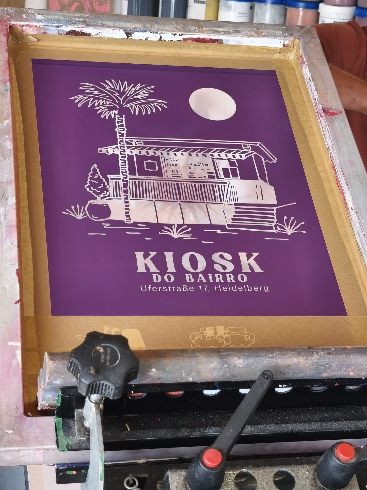 Kiosk do Bairro - T-Shirt mit Print